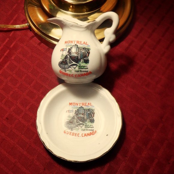 ~~~ Souvenir ~ Montreal OLYMPIC STADIUM ~~~ Creamer with its Dish - Picture 1 of 1